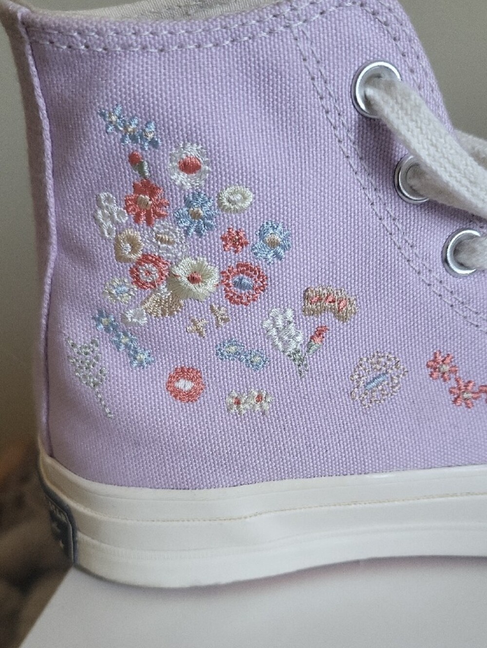 Converse All Star 70 Embroidered Chuck Taylors In Lilac, Size 6 - Picture 4 of 8